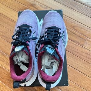 Saucony Kinvara 13 Running Shoes Women’s Size 7